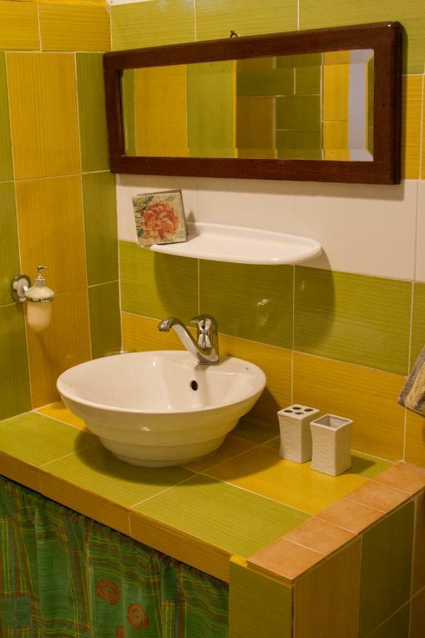 Apartments-Estate Under The Paintbrush Vis Bagian luar foto